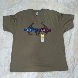 NWT Men’s Real tree tshirt